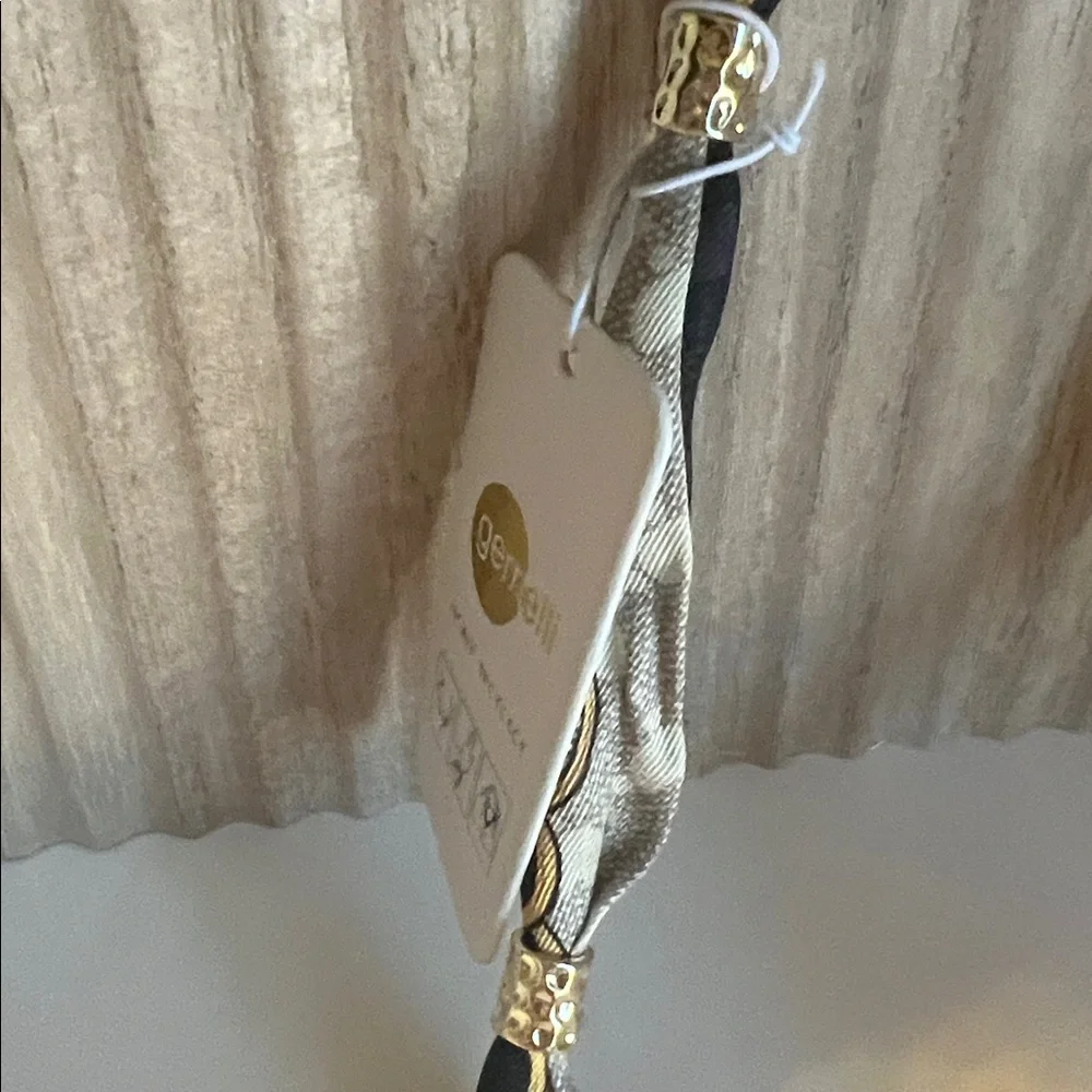 NWT❤️GORGEOUS GOLD HEART EQUESTRIAN SCARF NECKLACE Gemelli - Picture 4 of 5